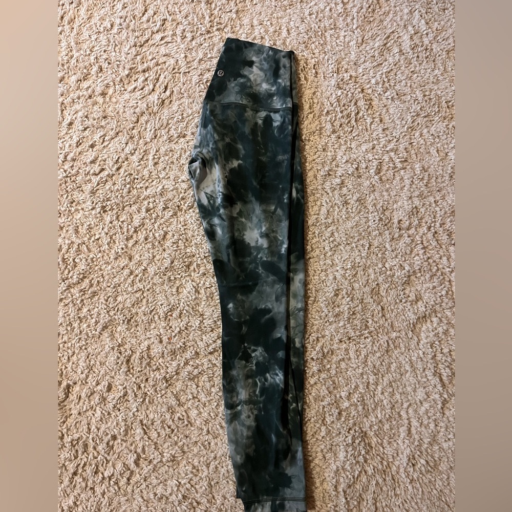 Lululemon Diamond dye leggings